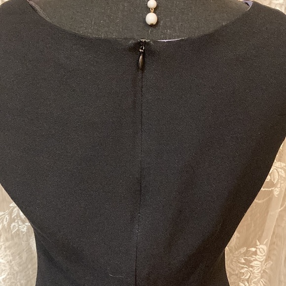 EUC Pretty Periwinkle Sleeveless Women’s Dress Size 8 - Picture 10 of 12